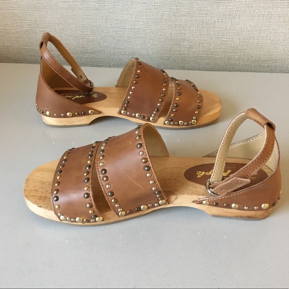 Free People North Shore Clog Sandals - Picture 4 of 8